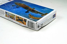 B-25 - uszkodzone pudełko