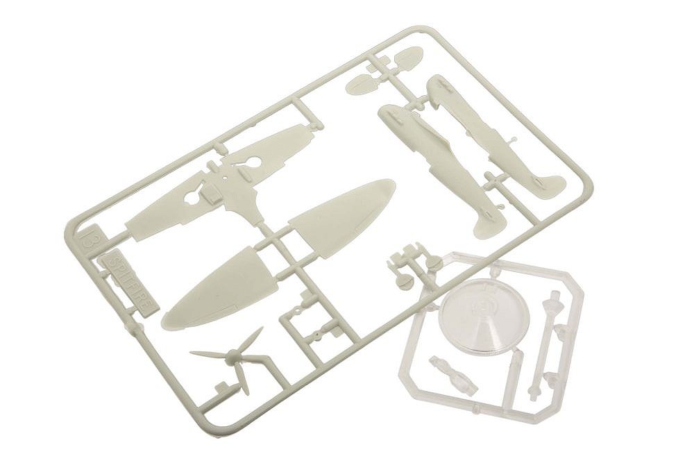 Spitfire Mk.Ia - Hurricane Mk.I - fot. 16