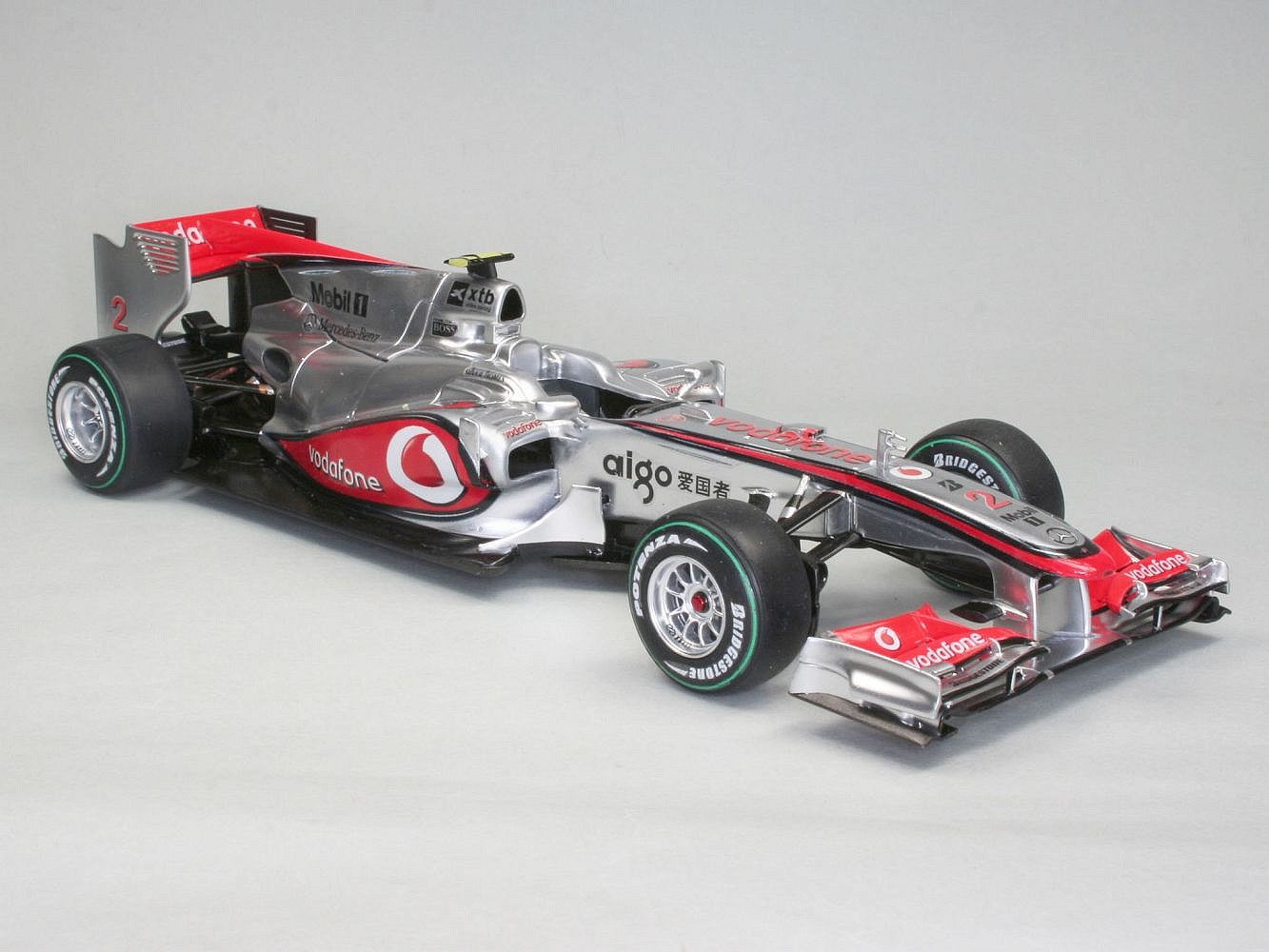 Vodafone McLaren Mercedes MP4-25 (L. Hamilton) - fot. 7