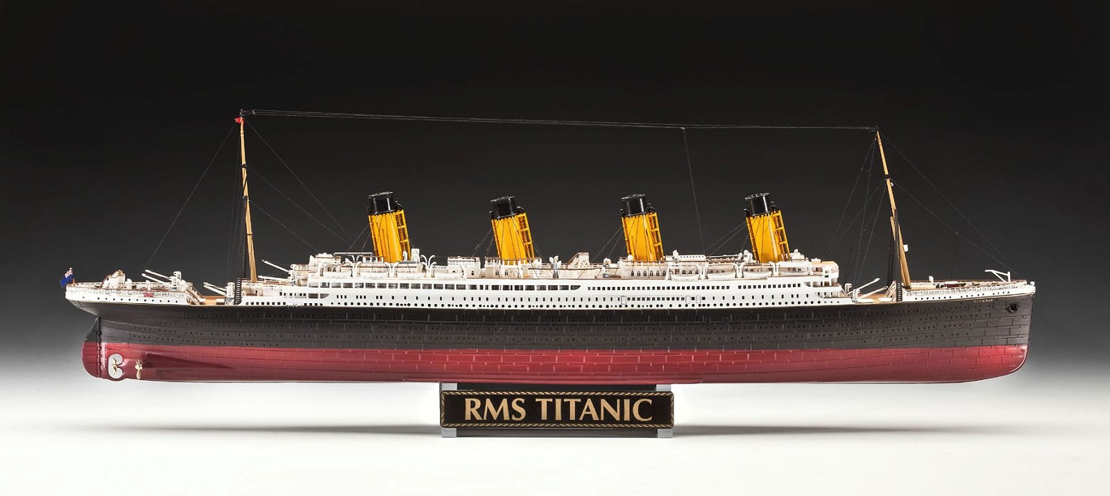 R.M.S. Titanic - 100th anniversary edition - fot. 3