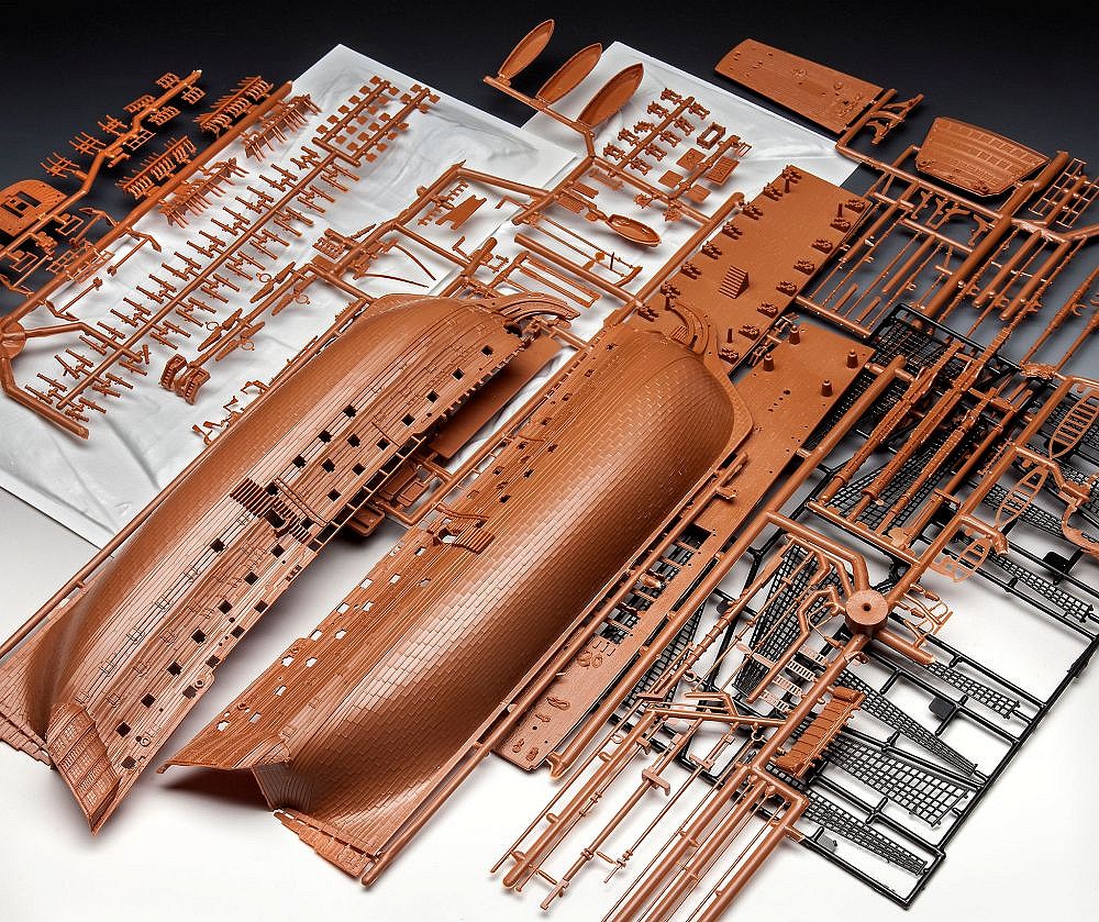 H.M.S. Victory - uszkodzone pudełko - fot. 9