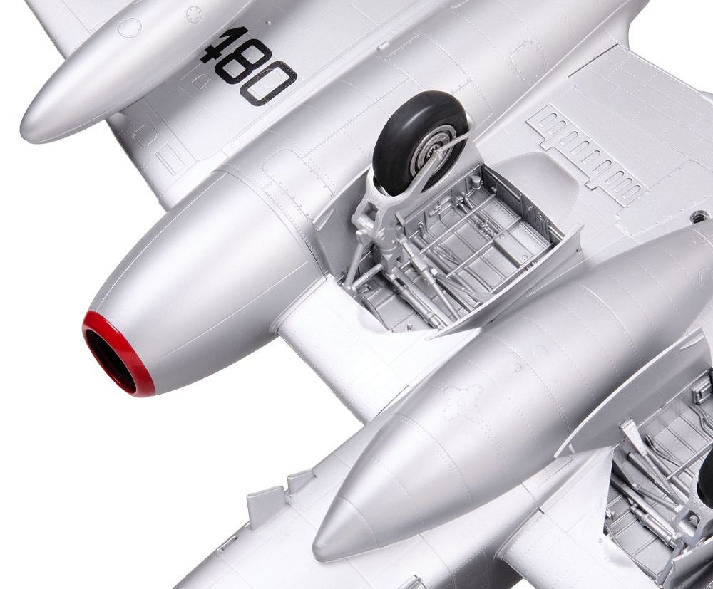 Gloster Meteor F.8/FR.9 - First Edition - fot. 4