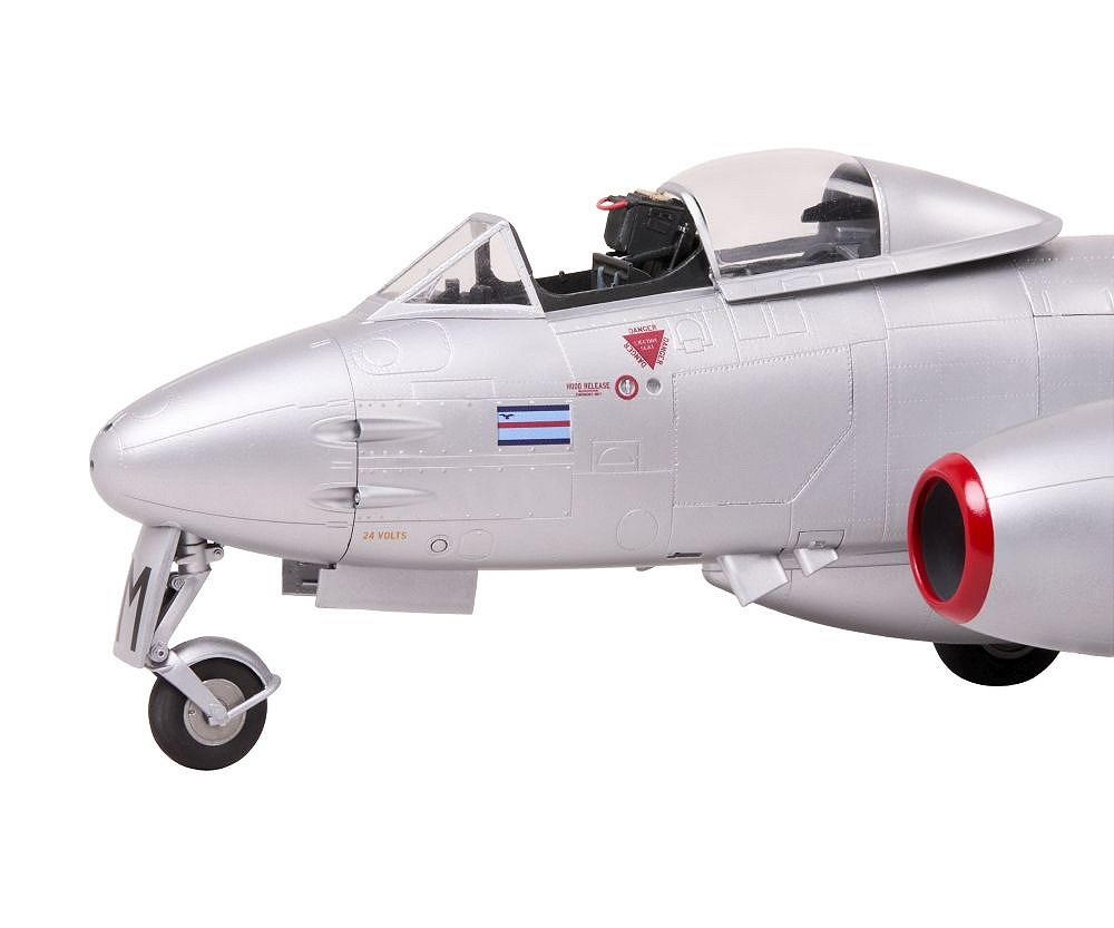 Gloster Meteor F.8/FR.9 - First Edition - fot. 6