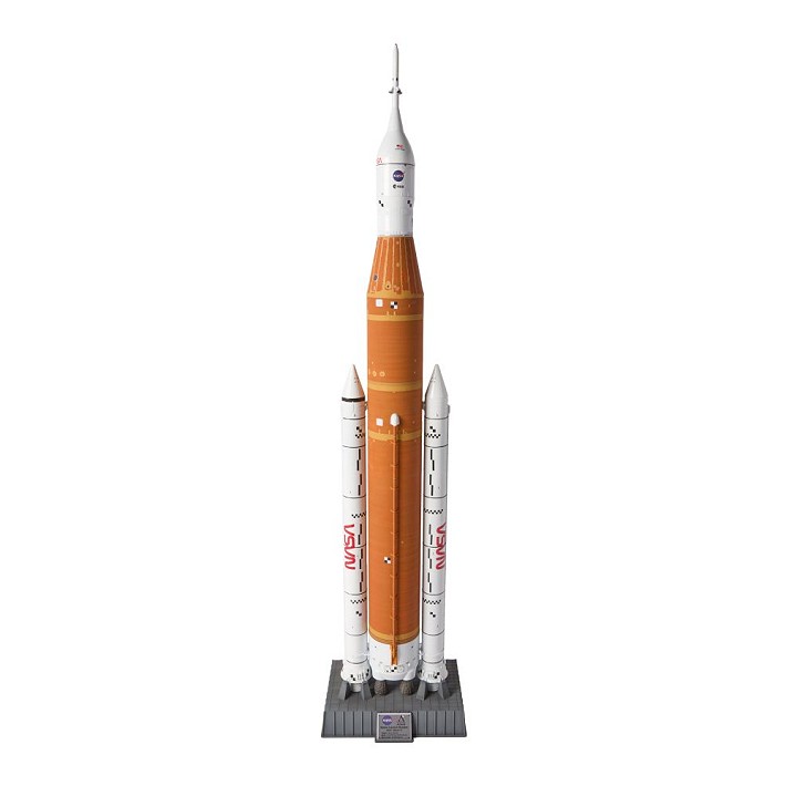 NASA Artemis Space Launch System (SLS) - fot. 2