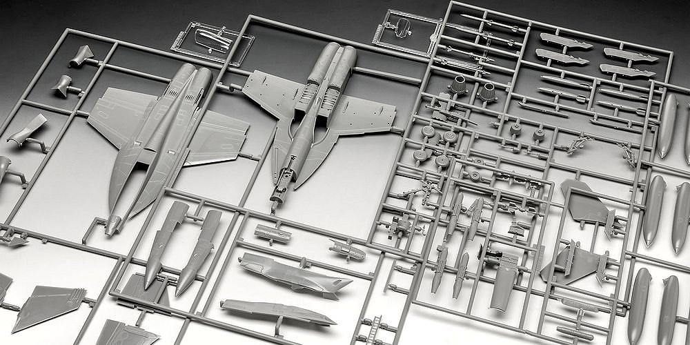 F/A-18F Super Hornet - uszkodzone pudełko - fot. 7