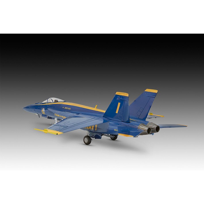 Boeing F/A-18 E Super Hornet & Grumman F6F-5 Hellcat - Blue Angels 80 Years - fot. 4