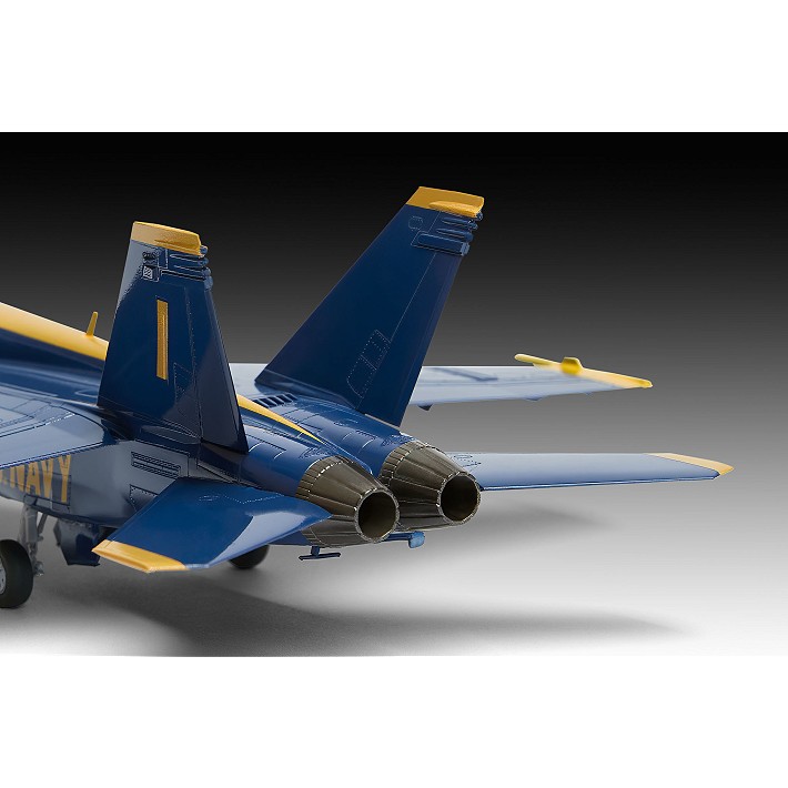 Boeing F/A-18 E Super Hornet & Grumman F6F-5 Hellcat - Blue Angels 80 Years - fot. 7