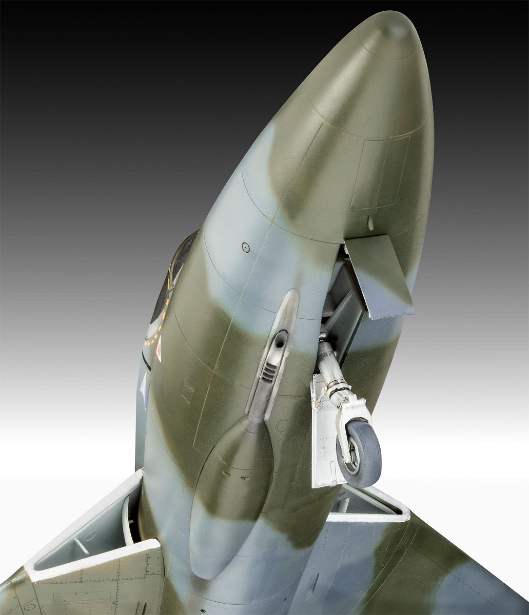Hawker Hunter T.7/T.7A - fot. 4