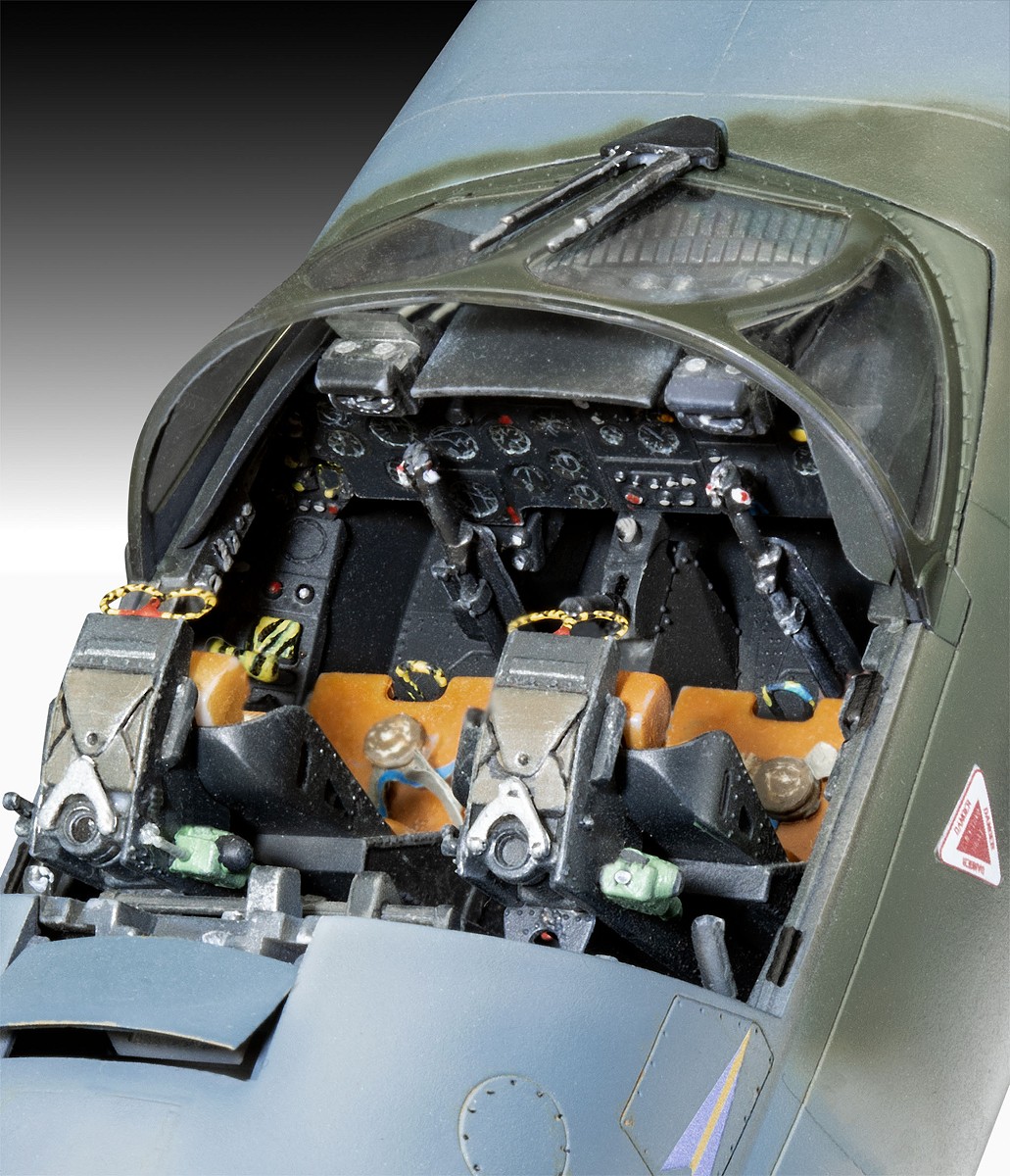 Hawker Hunter T.7/T.7A - fot. 3