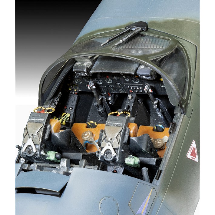Hawker Hunter T.7/T.7A - fot. 3